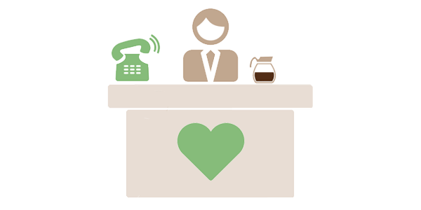 Illustration af menneske ved reception og kande kaffe på bord
